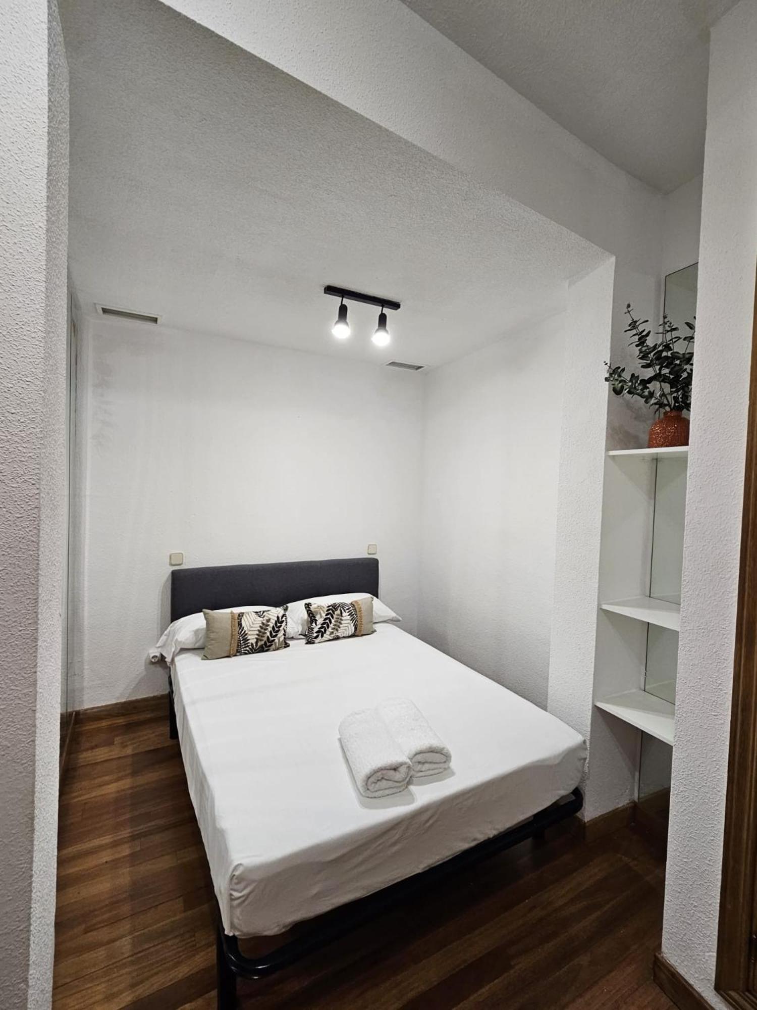 ホテル Casa Lemus マドリード エクステリア 写真